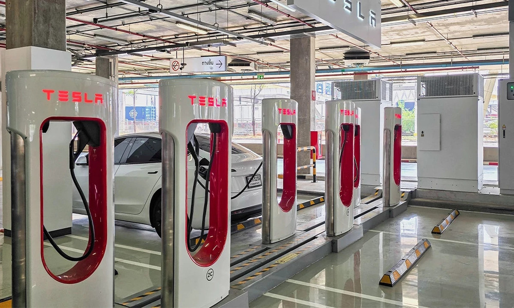 Tesla free supercharging GCC