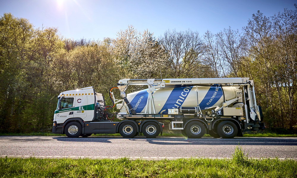 Scania electric concrete transport 